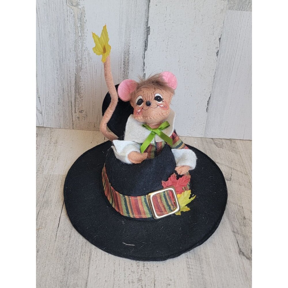 Annalee Thanksgiving Harvest Pilgrim hat centerpiece‎